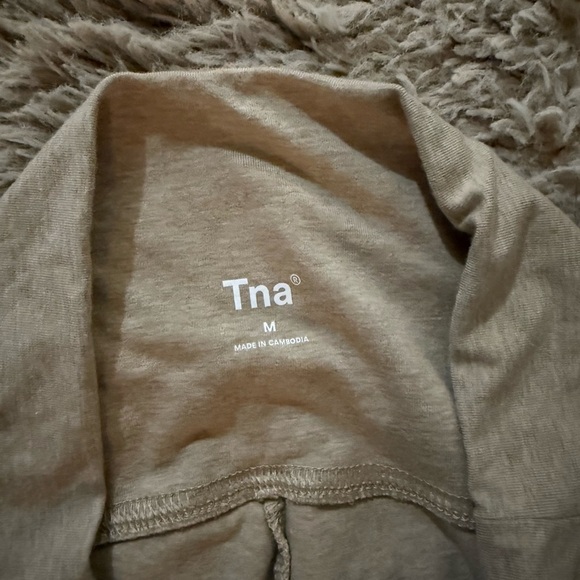 [M] TNA Beige Activewear Leggings NWOT - Picture 3 of 4